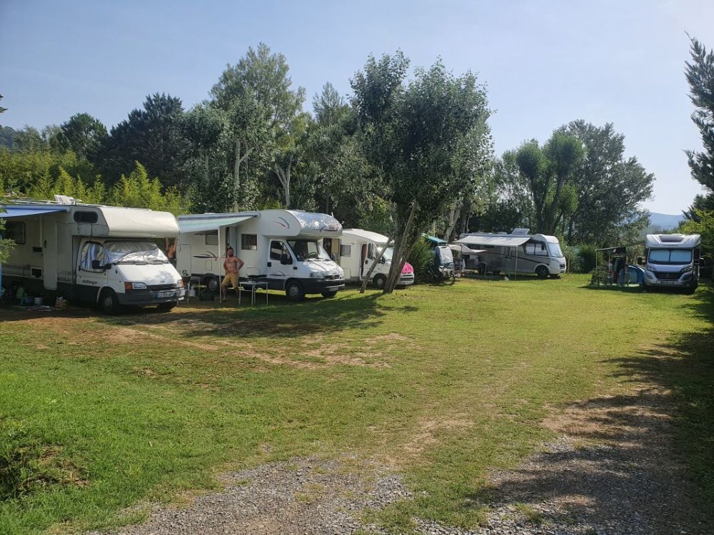 Aire camping-car à Vallon-Pont-d'Arc (07150) - Photo 1